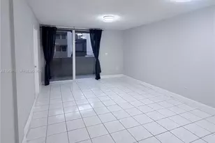 10000 NW 80th Ct, Hialeah Gardens, FL 33016 - Photo 8