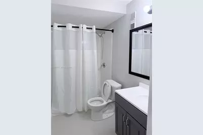 10000 NW 80th Ct #2247, Hialeah Gardens, FL 33016 - Photo 14