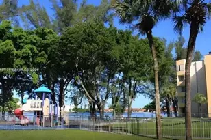 10000 NW 80th Ct, Hialeah Gardens, FL 33016 - Photo 2