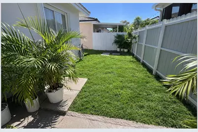 1106 SE 13th Ave, Homestead, FL 33035 - Photo 32