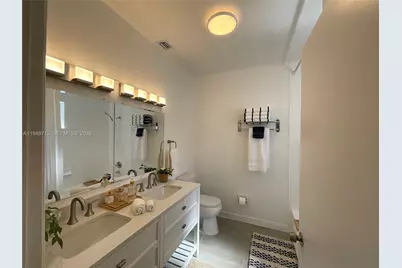 1106 SE 13th Ave, Homestead, FL 33035 - Photo 22
