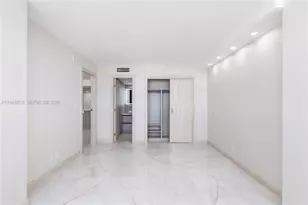 2401 S Ocean Dr, Hollywood, FL 33019 - Photo 22