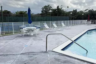 7010 NW 186th St, Hialeah, FL 33015 - Photo 28