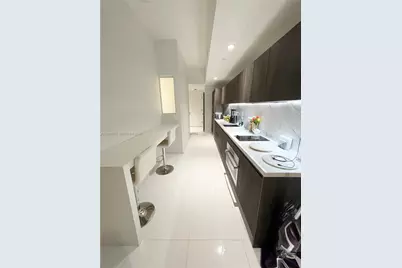 851 NE 1st Ave #305, Miami, FL 33132 - Photo 2