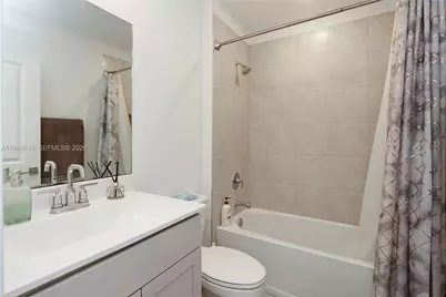 2432 SE 10th Ct, Homestead, FL 33035 - Photo 18