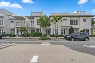 6402 NW 104th Path, Doral, FL 33178 - Photo 6