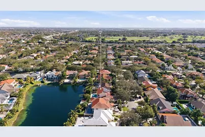 7935 NW 162nd St, Miami Lakes, FL 33016 - Photo 38