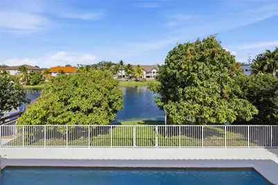 7935 NW 162nd St, Miami Lakes, FL 33016 - Photo 22