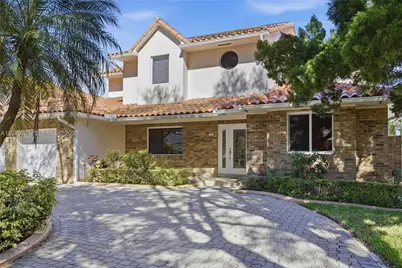 7935 NW 162nd St, Miami Lakes, FL 33016 - Photo 1