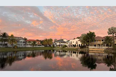 7935 NW 162nd St, Miami Lakes, FL 33016 - Photo 40