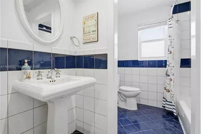 7935 NW 162nd St, Miami Lakes, FL 33016 - Photo 20