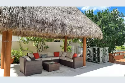 7935 NW 162nd St, Miami Lakes, FL 33016 - Photo 30