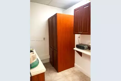 300 SW 107th Ave, Sweetwater, FL 33174 - Photo 6