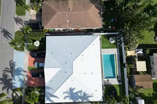 806 NE 6th St, Hallandale Beach, FL 33009 - Photo 4