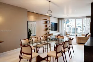 300 N Biscayne Blvd Way, Miami, FL 33131 - Photo 6