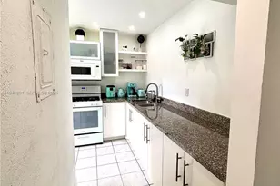 8384 SW 154th Ave, Miami, FL 33193 - Photo 46