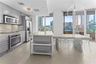 185 SW 7th St, Miami, FL 33130 - Photo 4