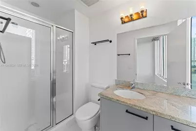 185 SW 7th St #603, Miami, FL 33130 - Photo 22