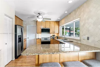 8708 SW 52nd St, Cooper City, FL 33328 - Photo 18