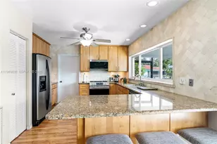 8708 SW 52nd St, Cooper City, FL 33328 - Photo 18