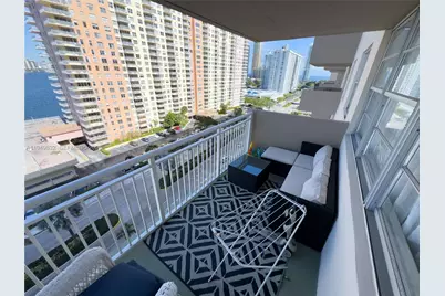 250 174th St #1115, Sunny Isles Beach, FL 33160 - Photo 4