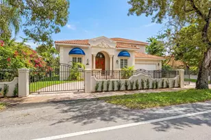 1334 Alhambra Cir, Coral Gables, FL 33134 - Photo 4