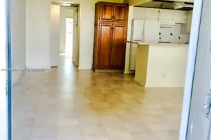 316 N Camden N, West Palm Beach, FL 33417 - Photo 4