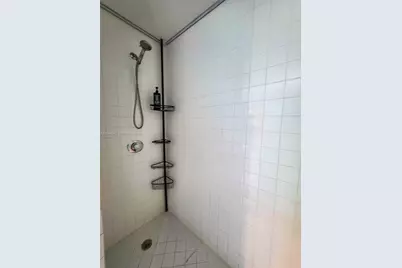 10 SW South River Dr #1704, Miami, FL 33130 - Photo 22