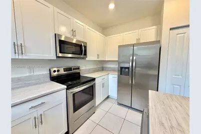 21050 NE 8th Ave, Miami, FL 33179 - Photo 12