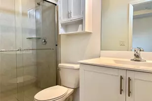 21050 NE 8th Ave, Miami, FL 33179 - Photo 18