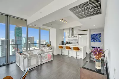 1100 Biscayne Blvd #3708, Miami, FL 33132 - Photo 4