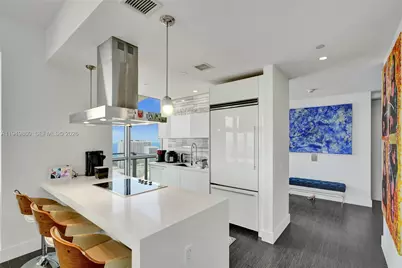 1100 Biscayne Blvd #3708, Miami, FL 33132 - Photo 6