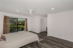 1501 NW 90th Way, Pembroke Pines, FL 33024 - Photo 16