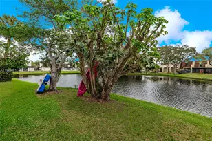 1501 NW 90th Way, Pembroke Pines, FL 33024 - Photo 28