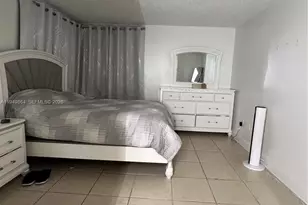 8879A Fontainebleau Blvd, Miami, FL 33172 - Photo 4