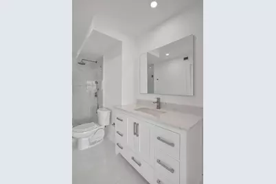 7135 Collins Ave #835, Miami Beach, FL 33141 - Photo 30