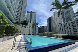 79 SW 12th St, Miami, FL 33130 - Photo 12