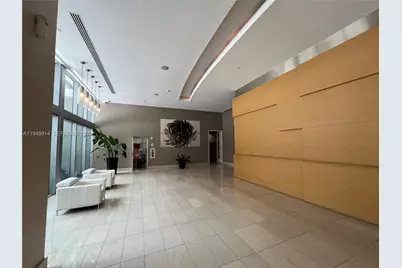 79 SW 12th St #1704-S, Miami, FL 33130 - Photo 2