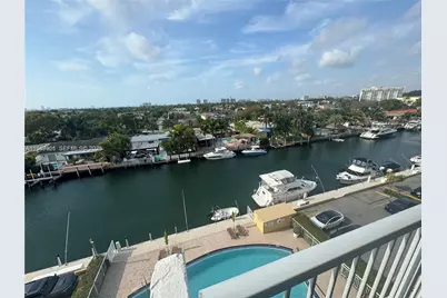 2000 NE 135th St #606, North Miami, FL 33181 - Photo 1