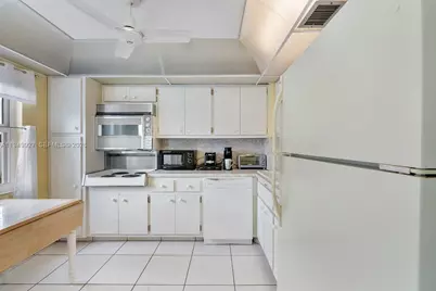 201 N Ocean Blvd #112, Pompano Beach, FL 33062 - Photo 12