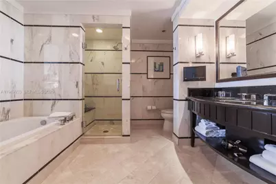 4391 Collins Ave #1914, Miami Beach, FL 33140 - Photo 12