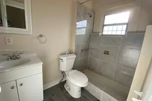 1011 SW 5th St, Miami, FL 33130 - Photo 8