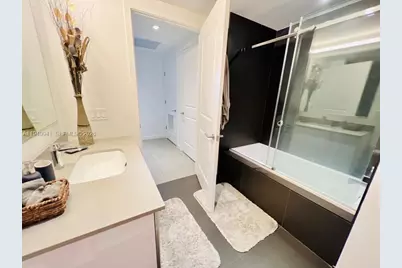 1600 NE 1 Ave #2012, Miami, FL 33132 - Photo 24