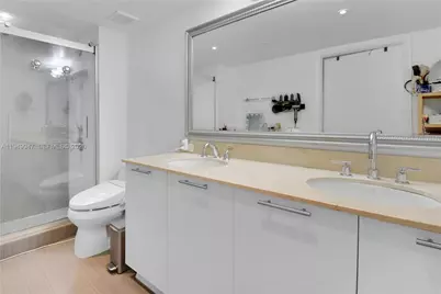 1800 N Bayshore Dr #3410, Miami, FL 33132 - Photo 22