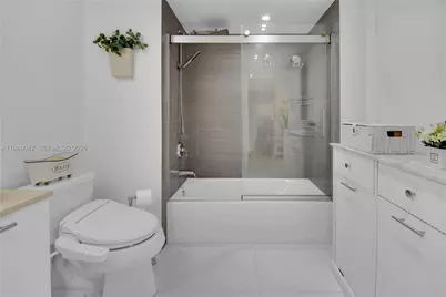 1800 N Bayshore Dr #3410, Miami, FL 33132 - Photo 30