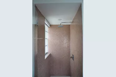 700 16th St #201, Miami Beach, FL 33139 - Photo 14