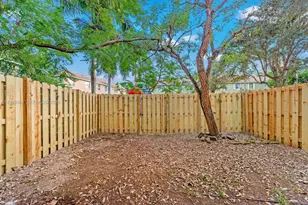 2483 SE 14th St, Homestead, FL 33035 - Photo 14