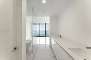 700 NE 24th St, Miami, FL 33137 - Photo 10