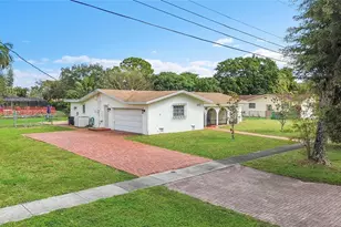 980 Renmar Dr, Plantation, FL 33317 - Photo 4