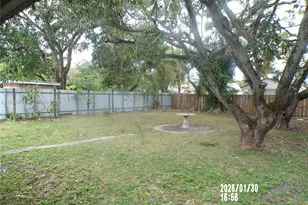 424 NE 72nd St, Miami, FL 33138 - Photo 14